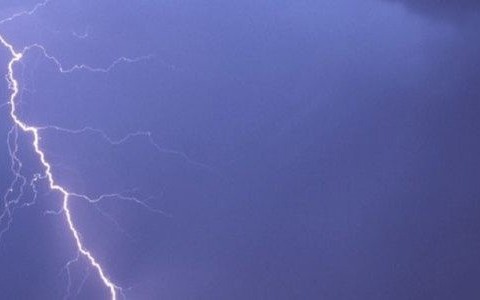 IMGW ostrzega przed burzami