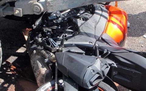 Z impetem wjechał w przyczepę – FOTO, AKTUALIZACJA