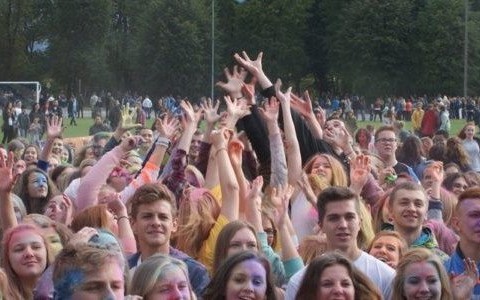 Moto HOLI Day Brzeszcze, czyli Inwazja Kolorów dla Mai