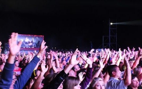 Gwiazdy lat 80-tych bawiły tysiące fanów – FOTO