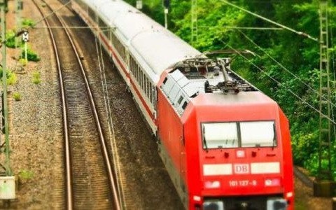 Piętrusek zaprasza na pokaz makiet