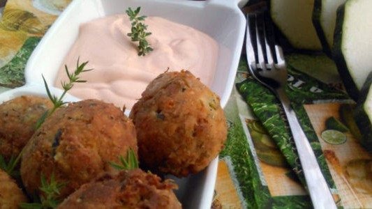 Smażone kuleczki z cukinii