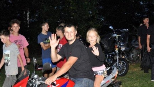 Motocykliści z pasją w rajskiej wiosce – FOTO