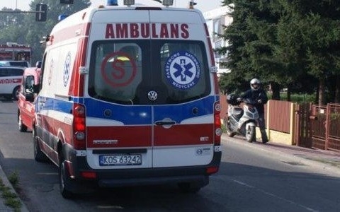 Kraksa z alkoholem w tle. Utrudnienia na obwodnicy