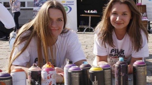 Malowali graffiti i świetnie się bawili – FOTO