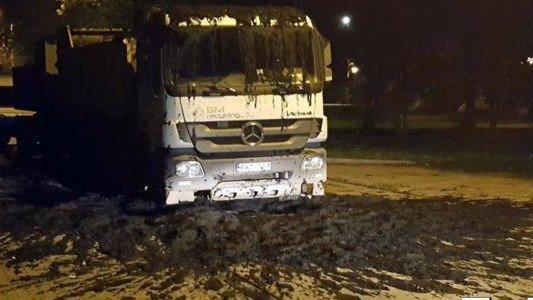 Odpady z oczyszczalni na drodze – FOTO