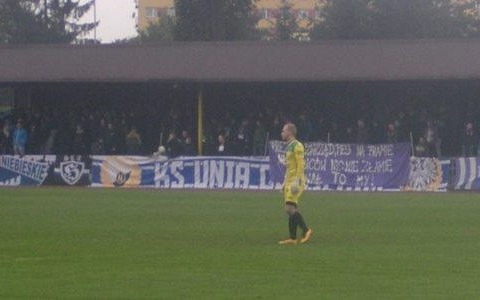 Zwycięstwo dedykowane zmarłemu działaczowi i kibicom – FOTO