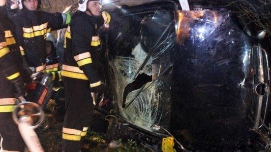 Rozbił się podczas wyprzedzania – AKTUALIZACJA – FOTO