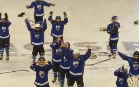 Młodzi hokeiści UKH Unia drudzy na międzynarodowym turnieju