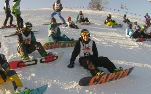Narciarze alpejscy i snowboardziści rywalizowali o mistrzostwo – FOTO