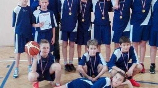 Reprezentacje jedenastki i dziewiątki mistrzami Oświęcimia