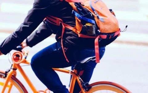 Rowersi jeździli po drogach, choć nie powinni