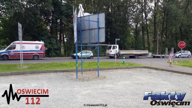 Dwa zderzenia w Łękach, dwie ciężarne w szpitalu – FOTO