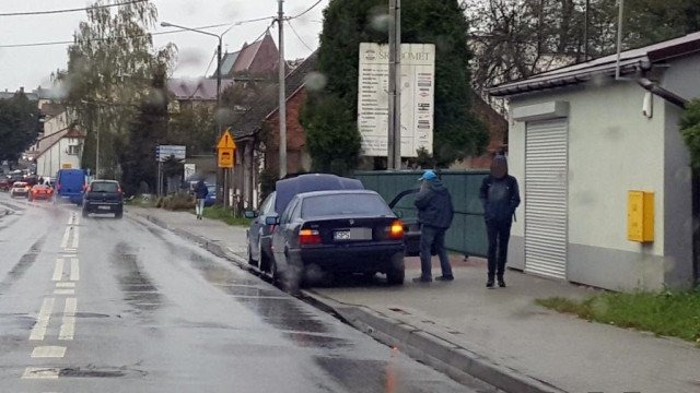 Seatem w bmw. Pięciolatka w szpitalu