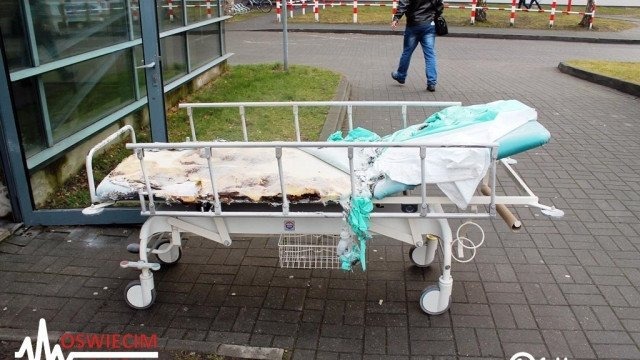 51-latek podpalił łóżko na szpitalnym oddziale ratunkowym – FOTO