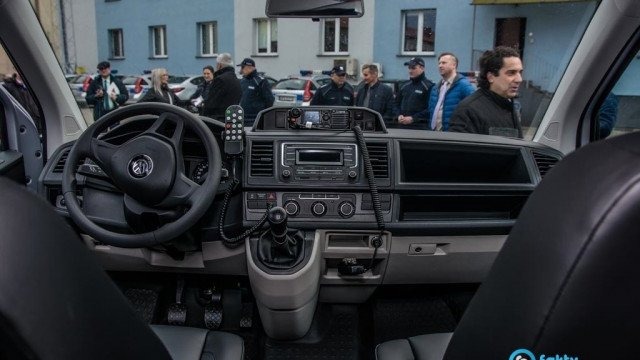 Nowe radiowozy dla policji – FILM, FOTO