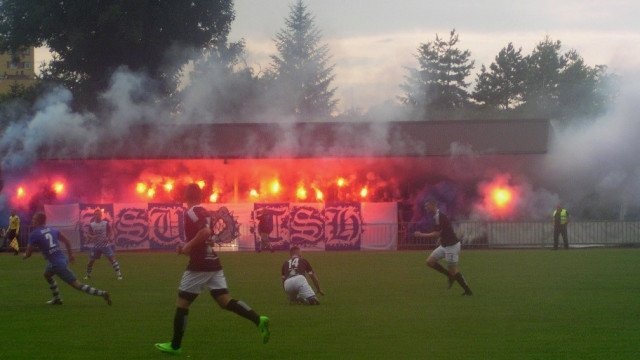Na mecz Unia – Beskid zabierzcie ze sobą dowody tożsamości. Nie dotyczy to fanów zespołu gości