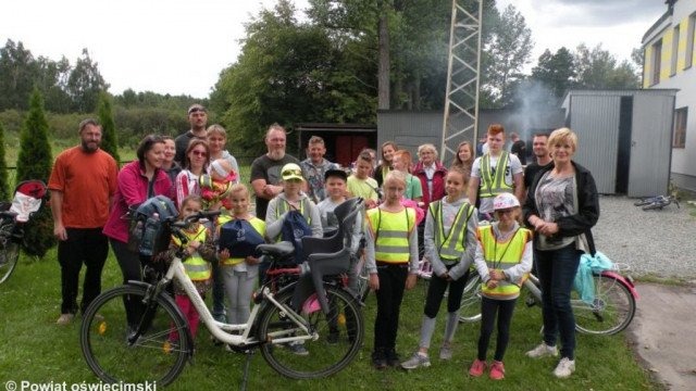 Młodzieżowy Rajd Rowerowy trasą Miejsc Pamięci – FOTO