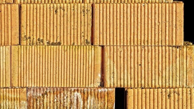 Budowa własnego domu, czym charakteryzuje się metoda gospodarcza?