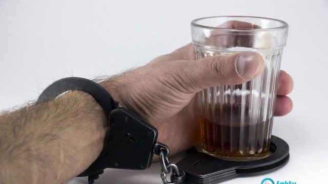 Zakonnik na podwójnym gazie zatrzymany przez mieszkańców