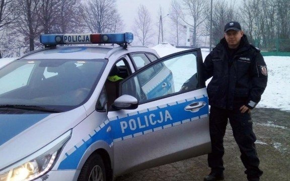 Ruszyli na ratunek nieprzytomnemu kierowcy