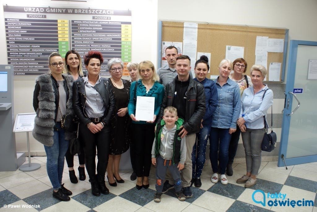 Wciąż walczą o szkołę w Zasolu