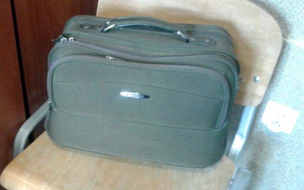 Torba i iPad do odbioru w komisariatach – FOTO