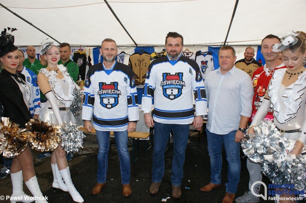 Zostaną ojcami chrzestnymi amatorskiego hokeja? – FILM, FOTO