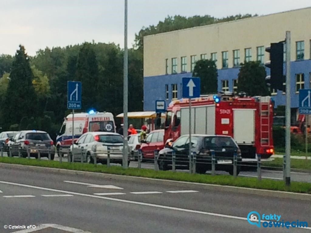 Zagapił się i wjechał w tył skody