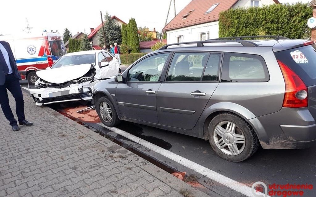Spore utrudnienia po zderzeniu na krajówce w Babicach