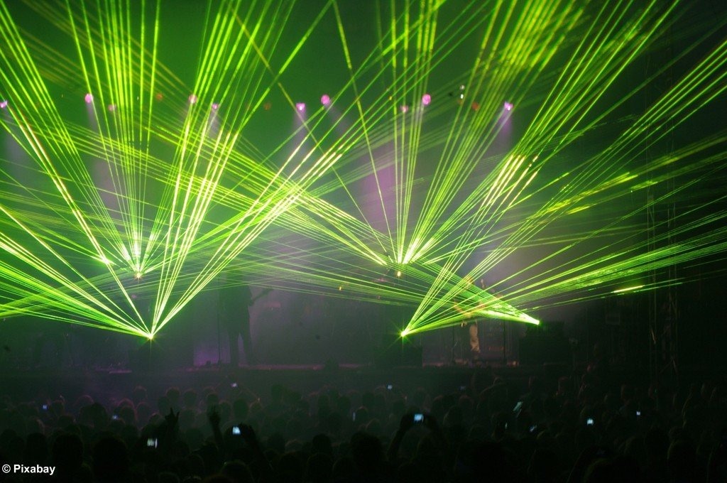 Powitają Nowy Rok laserami