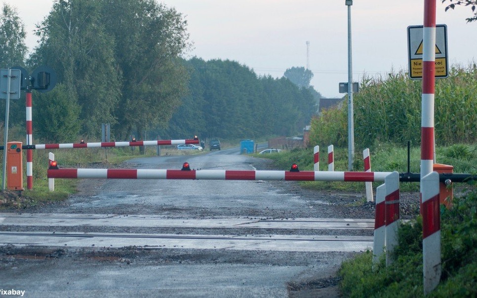 Szlaban był zamknięty. Nie żyje mężczyzna – FOTO