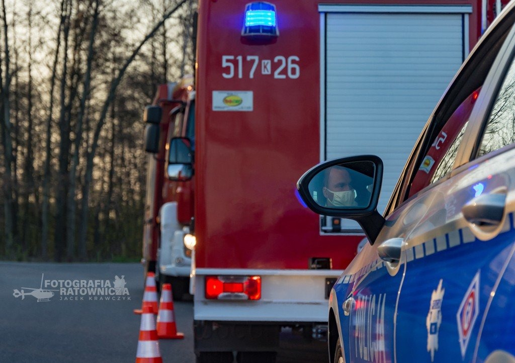 Zderzenie dwóch motocyklistów. Droga zablokowana – AKTUALIZACJA