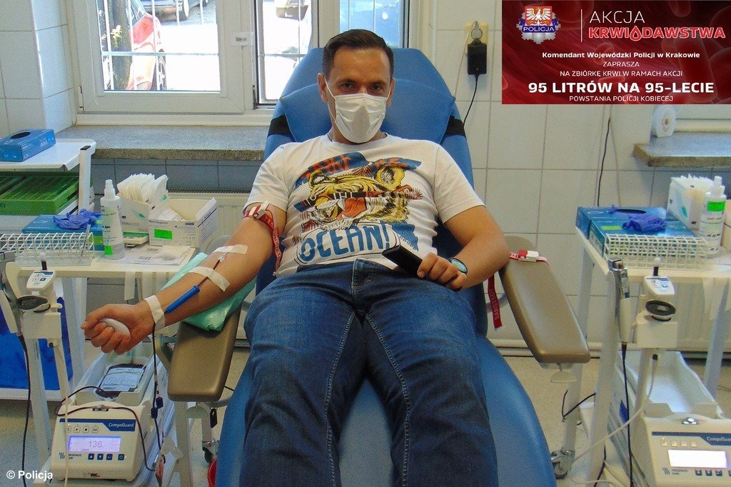 95 litrów krwi, na 95-lecie policji kobiecej – FOTO
