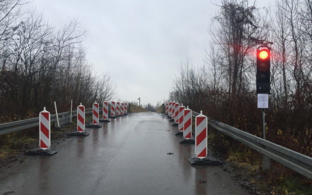 Utrudnienia na moście w Harmężach