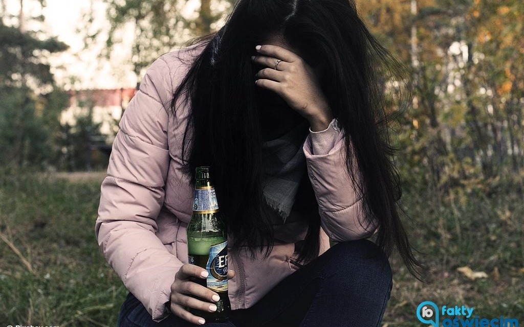 Matka miała 2,5 promila i „opiekowała się” córkami