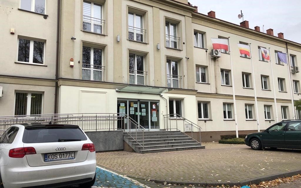 Haker szantażysta zaatakował starostwo