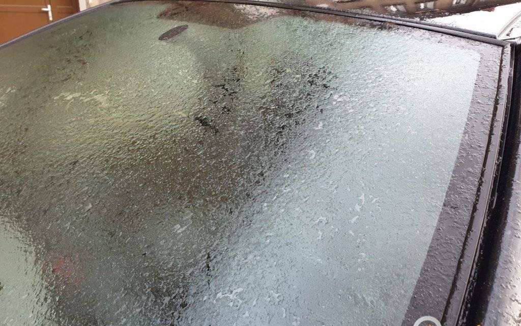 IMGW ostrzega przed oblodzeniem dróg