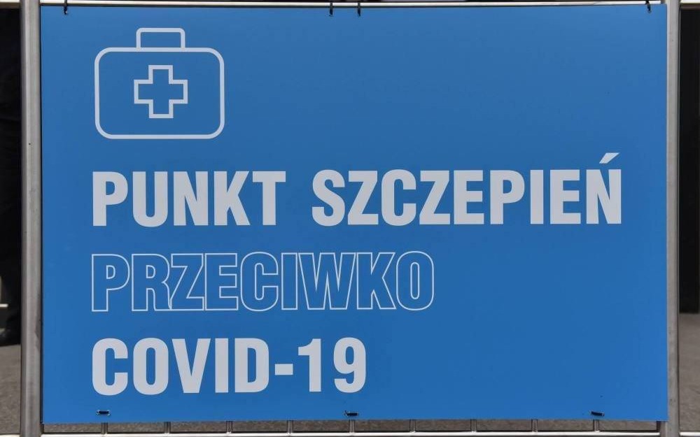 Niedzielski: rodzice hospitalizowanych wcześniaków będą szczepieni z tzw. grupą 0