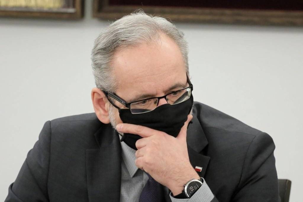 Niedzielski o luzowaniu obostrzeń: wszystkie decyzje muszą być bardzo ostrożne