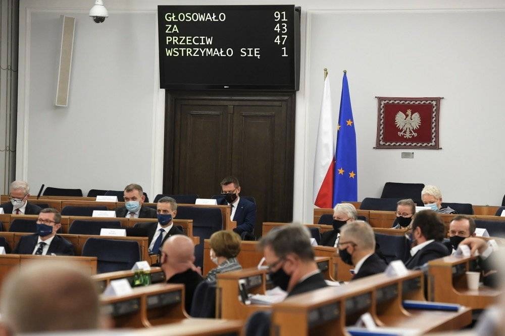 Senat przyjął uchwałę ws. obrony wolnych mediów
