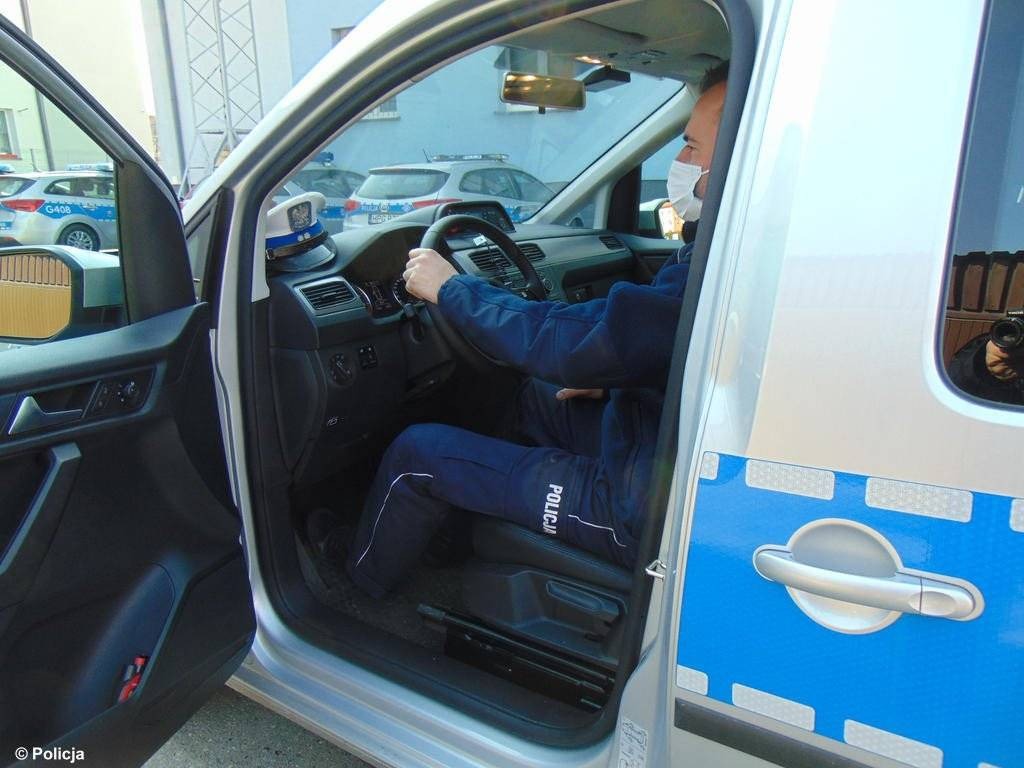 Volkswagen caddy na drogach powiatu – FOTO