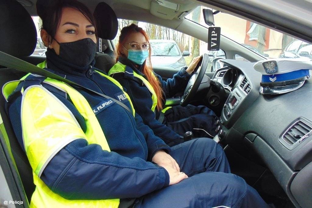 Policjantki i policjanci pomagają, mieszkańcy dziękują