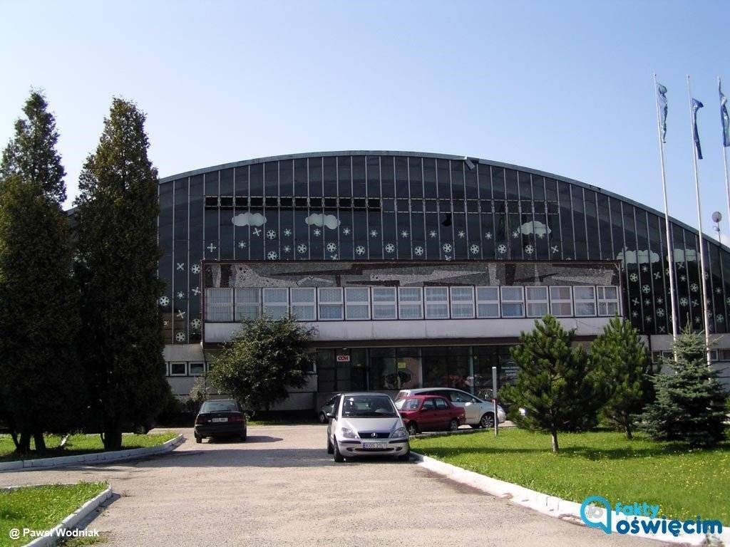 Szczepienia na lodowisku w Oświęcimiu