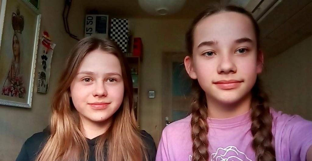 Młode recytatorki nagrodzone