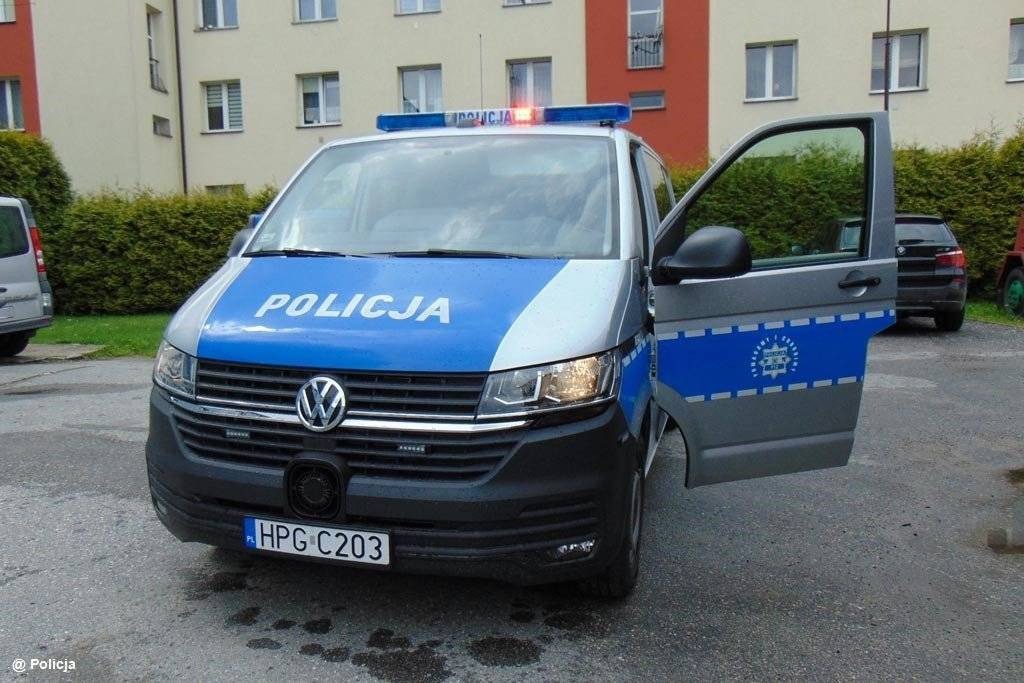 Nowy radiowóz dla oświęcimskiej patrolówki – FOTO