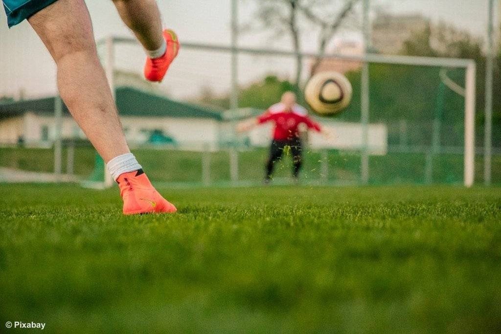 Wyniki sobotnich meczów – TABELE