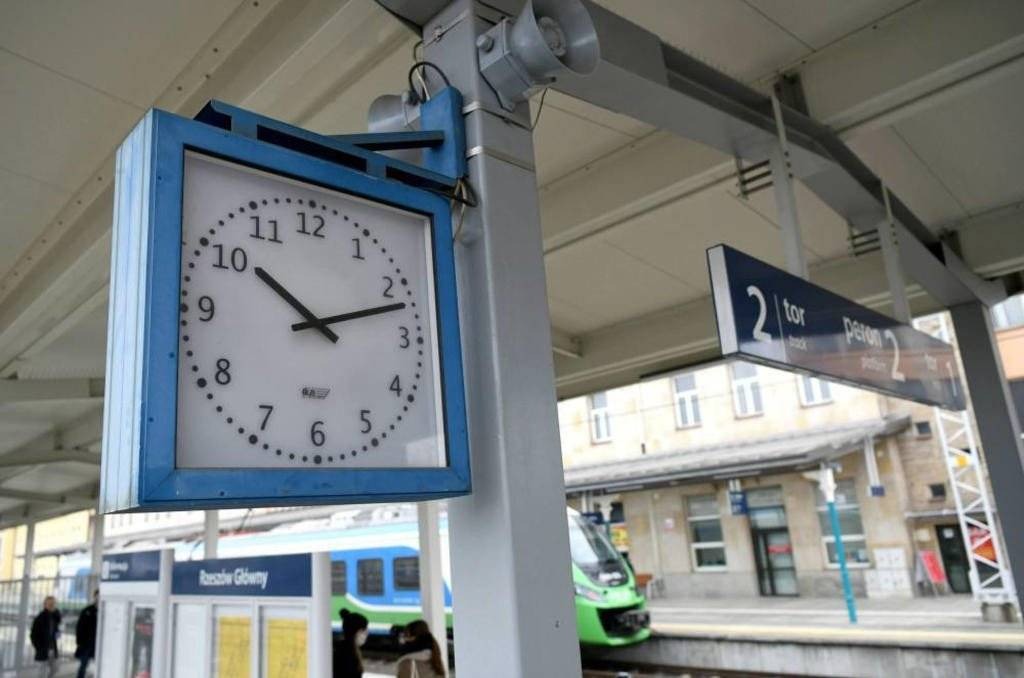 PKP Intercity: bez limitów zajętości oraz bez rezerwacji miejsc siedzących