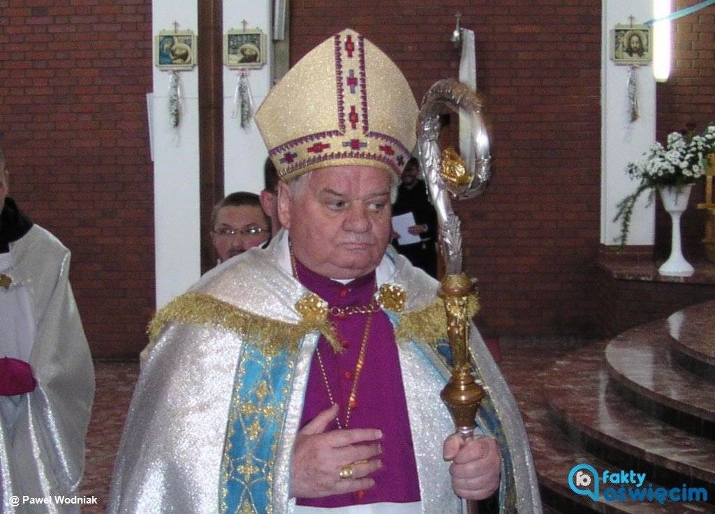 Biskup Rakoczy stracił kolejne honorowe obywatelstwo