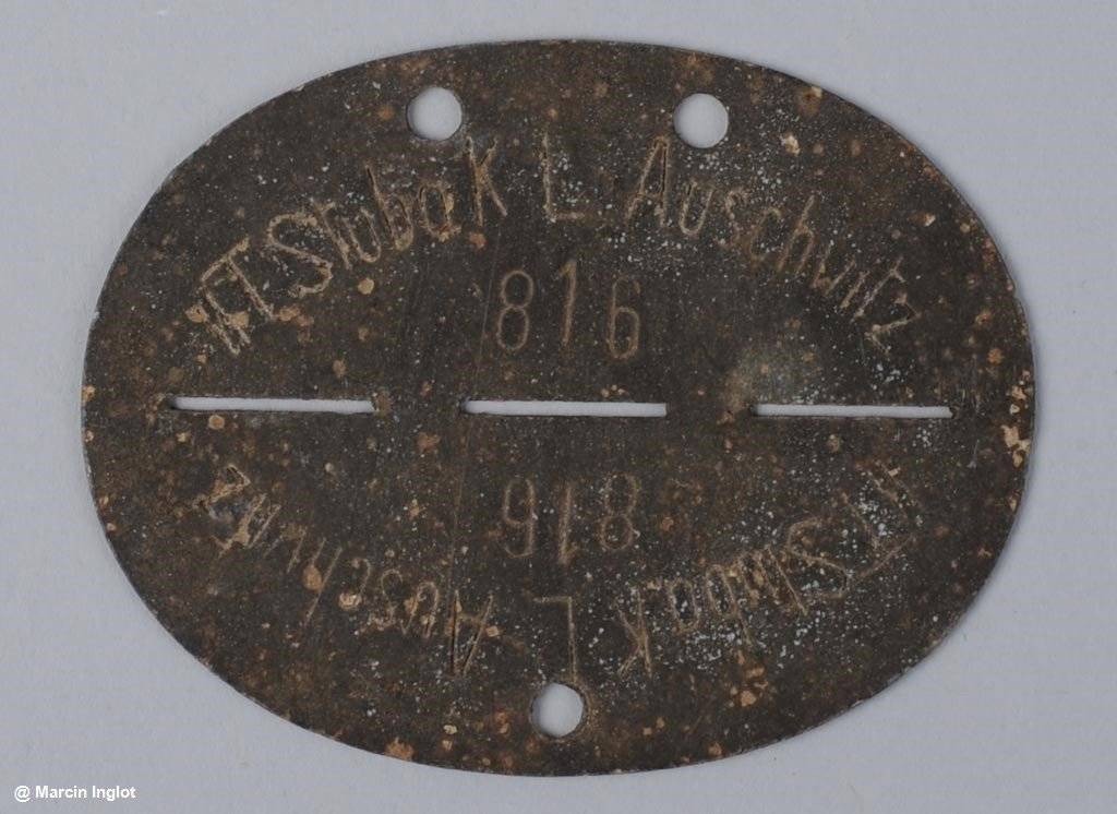 Nieśmiertelnik esesmana z Auschwitz trafił do muzeum